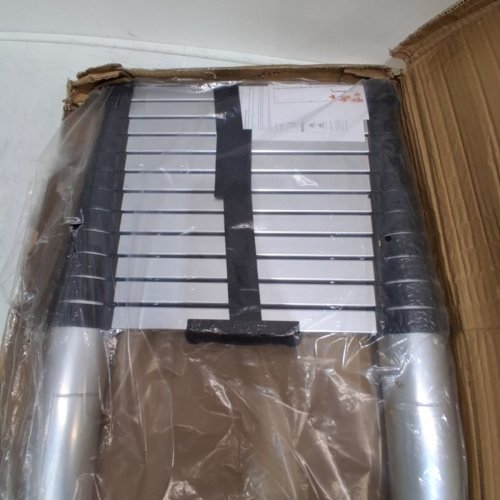 ALUMINUM TELESCOPIC LADDER - 10.5FT - SILVER image 3