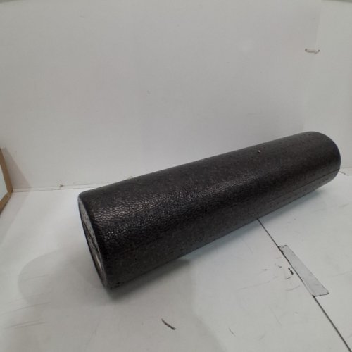 AMAZON BASICS HIGH-DENSITY ROUND FOAM ROLLER FOR YOGA & EXERCISE - 24" - BLACK image 3
