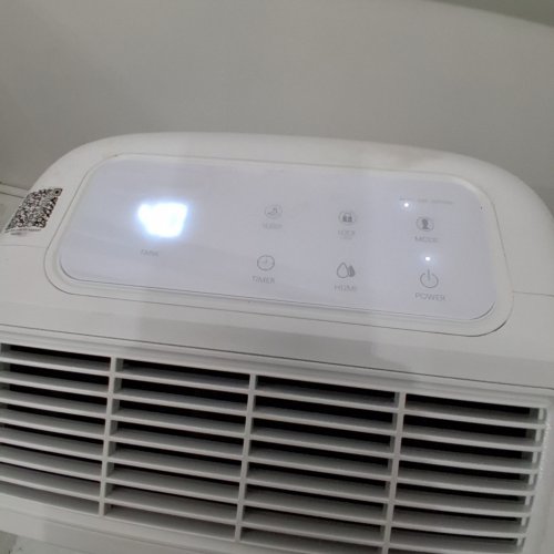 KNKA DEHUMIDIFIER WITH DRAIN HOSE - 2500SQFT - 230W - 120V - WHITE (MODEL: PD22SC-12) image 2