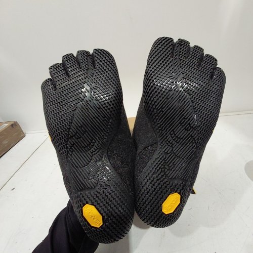 WOMEN'S VIBRAM CROSS TRAINING KSO ECO WOOL FIVEFINGERS SHOES - 6.5 - GREY image 3