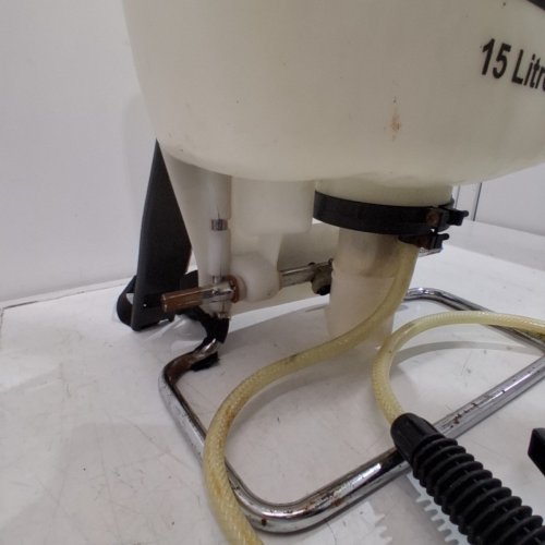 POWER FIST PROFESSIONAL BACKPACK SPRAYER - 15L - WHITE image 3