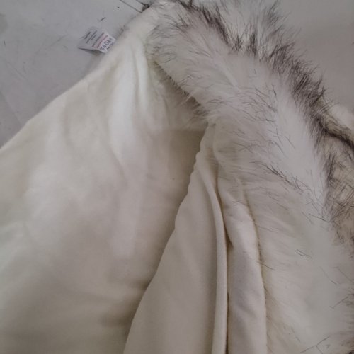 BATTILO HOME FAUX WOOL BLANKET THROW BLANKET - 4FT X 5FT - WHITE/BLACK image 4