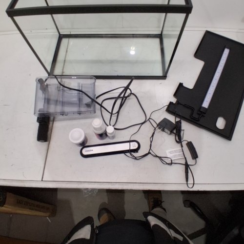 MARINA LED AQUARIUM KIT - 10GAL CAPACITY - 20" X 10" X 12.5" - CLEAR image 4