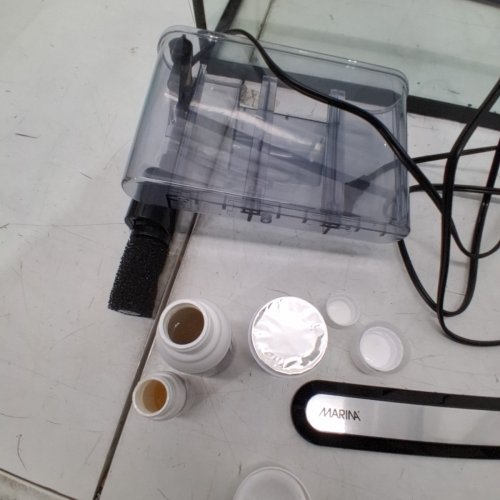 MARINA LED AQUARIUM KIT - 10GAL CAPACITY - 20" X 10" X 12.5" - CLEAR image 6