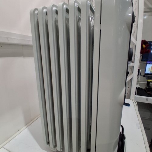 DELONGHI FULL ROOM RADIANT HEATER WITH 3 POWER LEVELS - GREY (MODEL: TRRS0715CA) image 6
