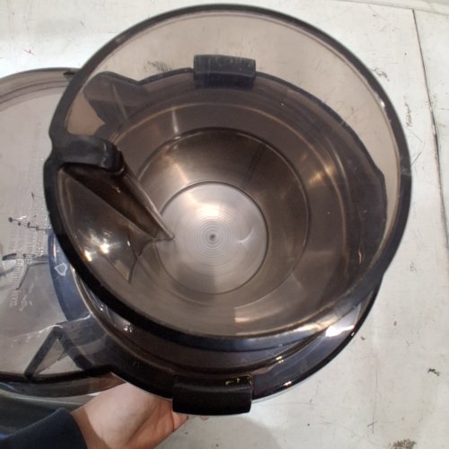 HAMILTON BEACH BIG MOUTH JUICE EXTRACTOR WITH 3" CHUTE - 800W - BLACK (MODEL:67601A) image 2