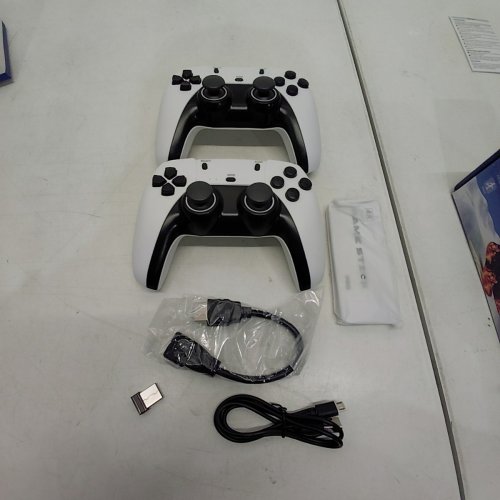 NEWCOMER RETRO HANDHELD GAME CONSOLE WITH 19,000 GAMES - 4K HD QUALITY - WHITE - (MODEL: M15 PLUS) image 2