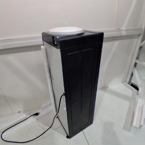 LINLIUA TOP LOAD STANDING HOT/COLD WATER DISPENSER - 550W/75W - GOLD/BLACK (MODEL: WR-W) image 3