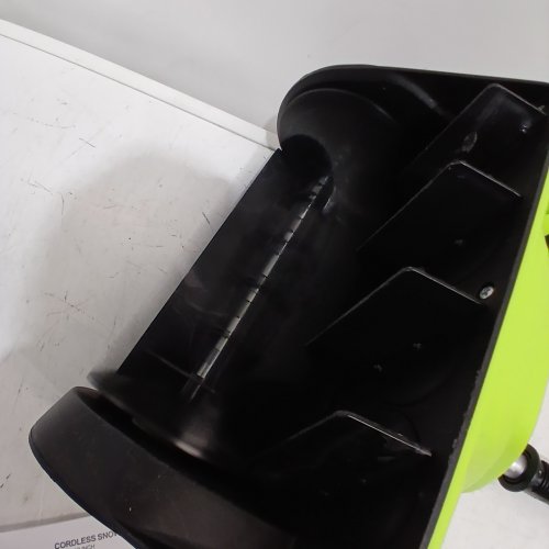 STEELITE 20V 4.0AH CORDLESS SNOW SHOVEL - 12" WIDTH, 20FT THROWING DISTANCE, QUICK CHARGER, DIRECTIONAL PLATE - GREEN/BLACK (MODEL: DY890-3) image 2