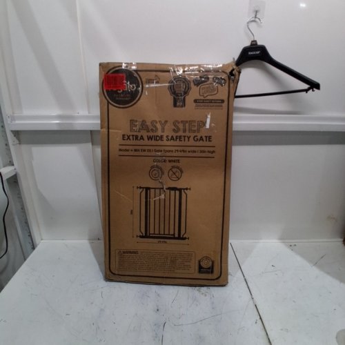 REGALO WIDESPAN BABY GATE - 29" / 49" X 36" - WHITE (MODEL: 1154DS) image 4