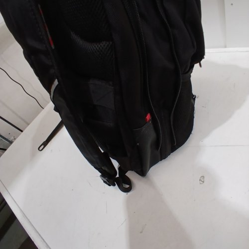 SWISSGEAR EXPANDABLE LAPTOP BACKPACK - FITS 17.3" LAPTOP - BLACK/RED (MODEL:‎ 1785590) image 3