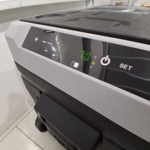 EUHOMY ELECTRIC COOLER CAR REFRIGERATOR - 12V - 53QT - BLACK - (MODEL: CF018-50BL-CAEH) image 2