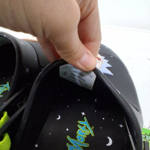 MEN’S RICK AND MORTY CLOG SANDALS - 8 - BLACK/GREEN image 3