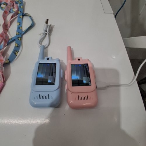 2PK VONGEM RECHARGEABLE VIDEO WALKIE TALKIE - UP TO 1000FT - BLUE/PINK image 2