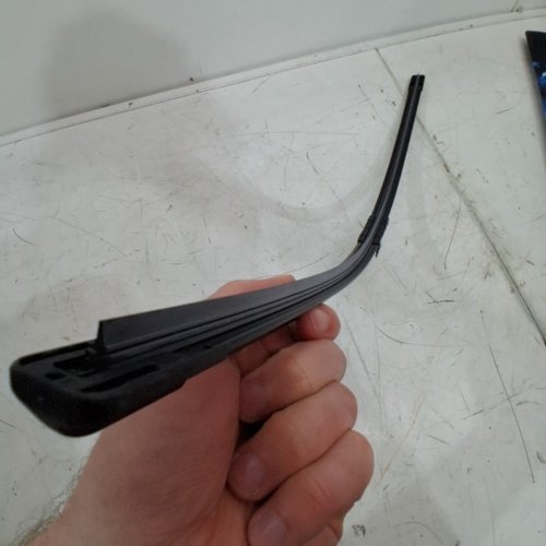 BOSCH CLEAR ADVANTAGE BEAM WIPER BLADE- 28" - (MODEL: 26-CA ) image 3