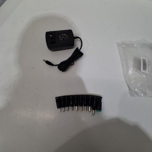 UNIVERSAL AC/DC ADAPTER WITH CONNECTOR TIPS - 100-240 V - BLACK image 2