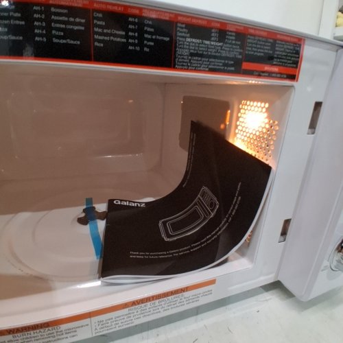 GALANZ RETRO STYLE COUNTERTOP MICROWAVE OVEN - 0.7CU.FT. - WHITE (MODEL: GLCMKZ07WER07) image 3