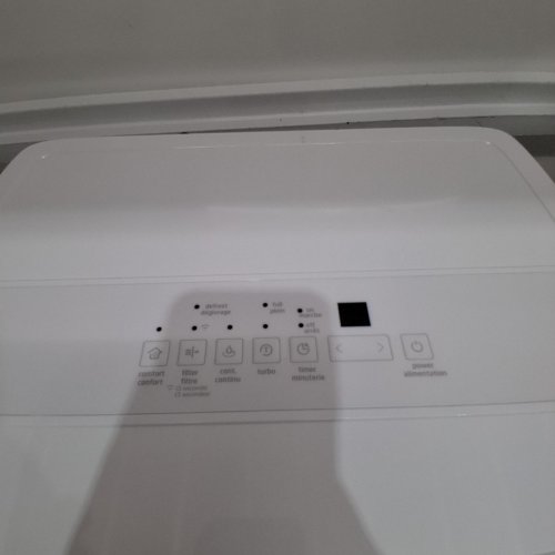 MIDEA ENERGY STAR CERTIFIED DEHUMIDIFIER WITH REUSABLE AIR FILTER AND APP CONTROL - 4,500 SQ.FT - 23.6L - WHITE (MODEL: MAD50C1AWS-A) image 4