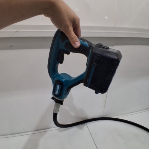 MAKITA 18V LXT CORDLESS CONCRETE VIBRATOR - 1" X 8FT - **TOOL ONLY** - (MODEL: DVR850 / DVR850Z) image 5