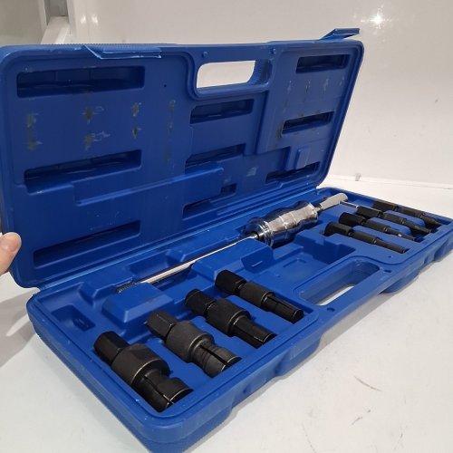 TUSK BEARING REMOVER KIT - BLUE/BLACK/SILVER image 4