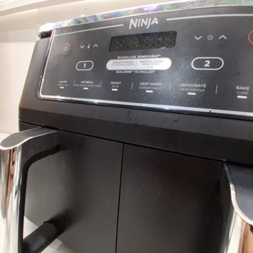 NINJA FOODI 4-IN-1 XL 2-BASKET AIR FRYER WITH DUAL ZONE TECHNOLOGY - 10 QT - BLACK (MODEL: DZ300C) image 4
