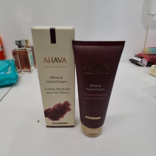 AHAVA VIVID BURGUNDY MINERAL HAND CREAM- 100 ML image 2