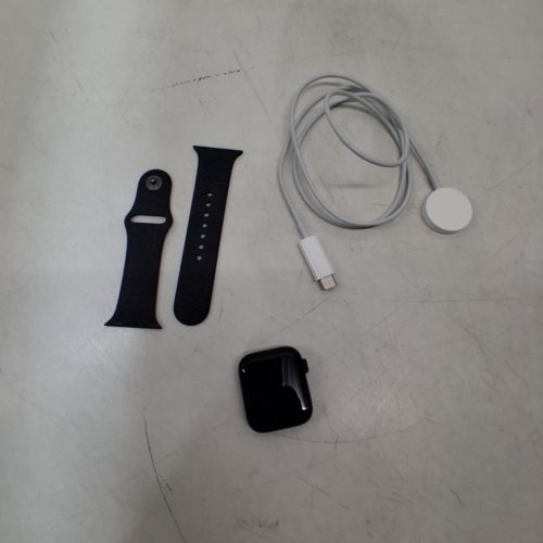 APPLE WATCH SE (2ND GEN) WITH GPS - 40 MM - MIDNIGHT ALUMINIUM CASE WITH MIDNIGHT SPORT BAND - M/L - (MODEL:MXE93CL/A) image 9