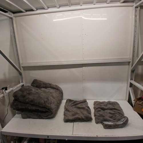 3PC FRYE FAUX FUR COMFORTER SET - QUEEN - GREY (MODEL: 1796287) image 2
