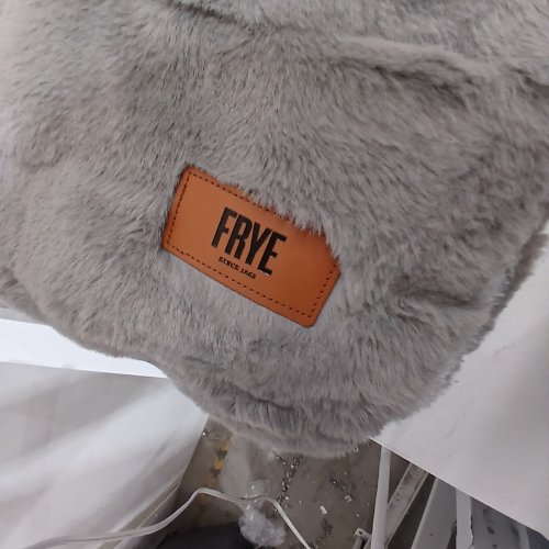3PC FRYE FAUX FUR COMFORTER SET - QUEEN - GREY (MODEL: 1796287) image 3