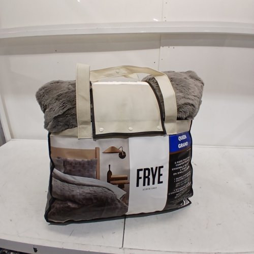 3PC FRYE FAUX FUR COMFORTER SET - QUEEN - GREY (MODEL: 1796287) image 4