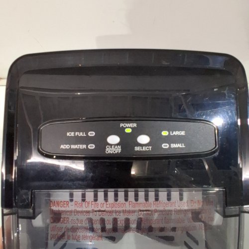 FRIGIDAIRE SELF-CLEANING COUNTERTOP ELECTRIC ICE MAKER - MAKES 26LBS OF ICE/DAY - BLACK (MODEL: EFIC120-BLKSS-SC) image 2