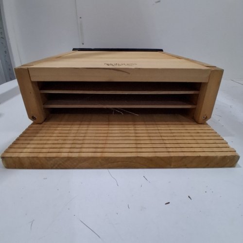 NATURE'S WAY TRIPLE CHAMBER CEDAR BAT HOUSE - 20.5" X 12" X 5" - NATURAL WOOD image 4