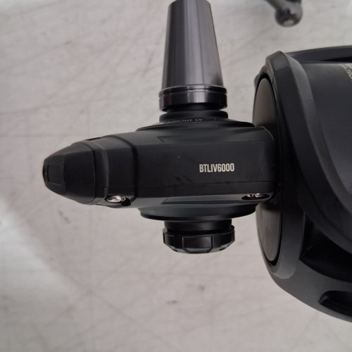 PENN SPINNING IV FISHING REEL - AMBIDEXTROUS - 6000 STANDARD - 5.2:1 - BLACK/GOLD (MODEL: BTLIV6000) image 2