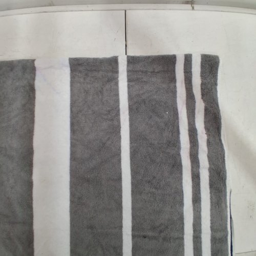 HOMETRENDS COTTON FULL-SIZE BATH TOWEL - 3FT X 5FT - GREY/WHITE/DARK BLUE image 6