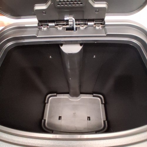 GARVEE SOFT CLOSE LID PEDAL HANDS FREE GARBAGE CAN - 16 GAL - BLACK (MODEL: PHK_34E95699) image 4