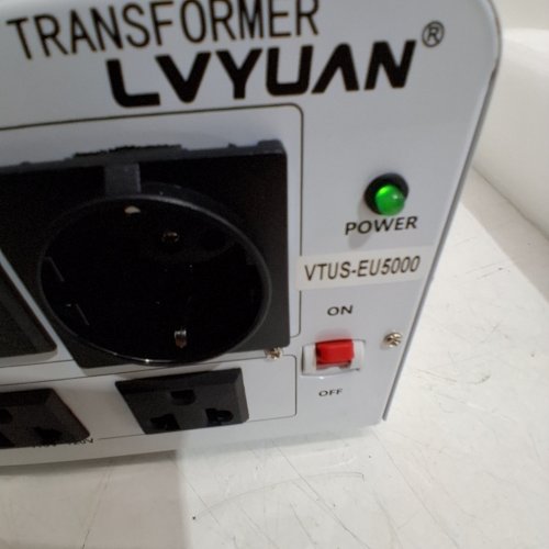 LVYUAN VOLTAGE TRANSFORMER POWER CONVERTER - 5000W - STEP UP 110V TO 220V, STEP DOWN 220V TO 110V - WHITE (MODEL:VTUS-EU5000) image 2
