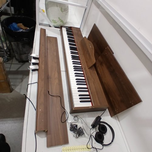 STRICH DIGITAL PIANO WITH 88 KEYS - HAMMER ACTION WEIGHTED KEYBOARD - FULL SIZED ELECTRIC PIANO WITH USB/MIDI/WIRELESS CONNECT - WALNUT BROWN (MODEL: SDP-300W) image 8