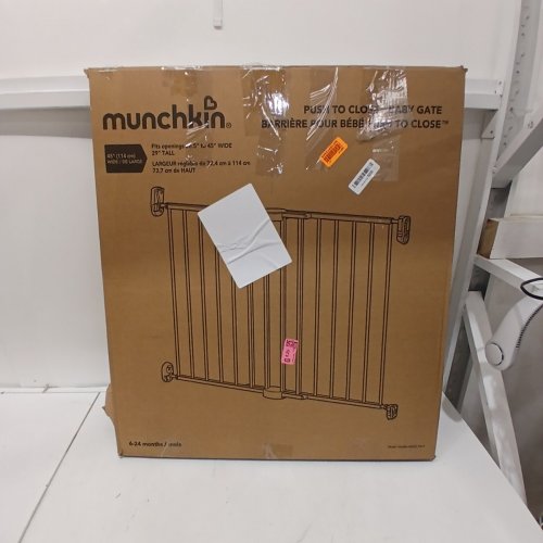 MUNCHKIN PUSH TO CLOSE BABY SAFETY GATE, 28.5"-45 image 3