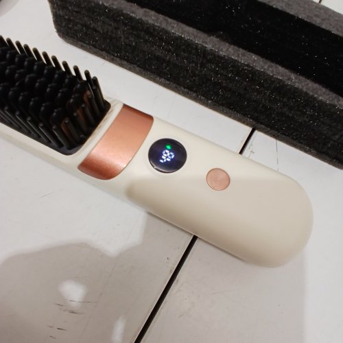 F9 PORTABLE WIRELESS STRAIGHTENING COMB WITH USB RECHARGEABLE & 3-TEMPERATURE SETTINGS, EQUIPPED WITH AN LED DISPLAY PANEL - BEIGE image 2