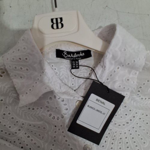 WOMEN'S BARILOCHE EMBROIDERED EYELET BLOUSE - SMALL/MEDIUM - 36 - WHITE (STYLE: BENAL) image 4