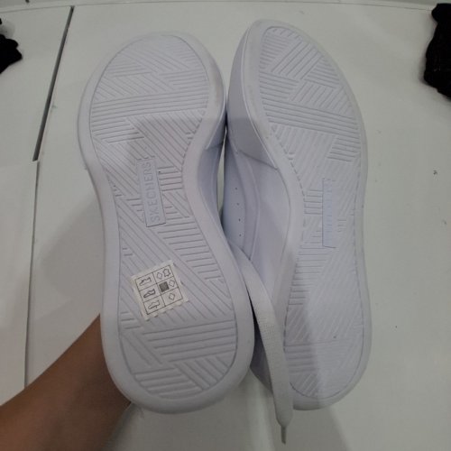 WOMEN'S SKECHERS CORDOVA COURT SHOE - SIZE 7 - WHITE/BLACK (STYLE : 2000970) image 3