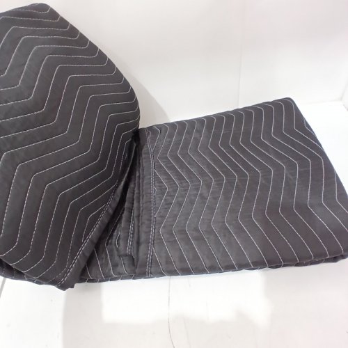 VEVOR SOUND DAMPENING BLANKET - 96" X 80" - BLACK (MODEL: YB066) image 3