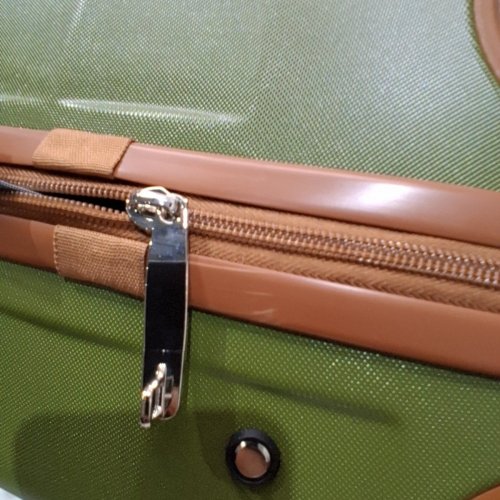3PC VELAYBOR LUGGAGE SET - GREEN AND BROWN (MODEL: HT-25350) image 7