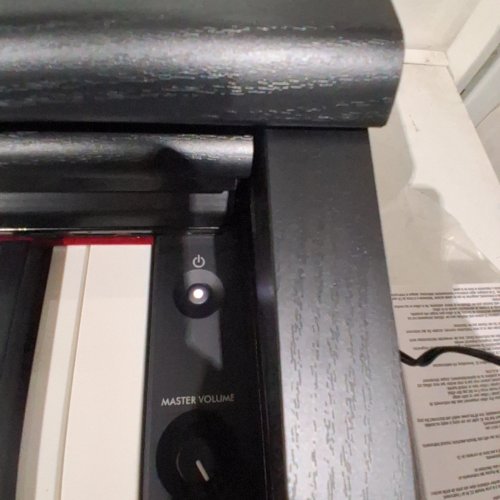 YAMAHA 88-KEY ARIUS DIGITAL PIANO WITH STAND AND SUSTAIN PEDAL COMPATIBLE WITH YAMAHA SMART PIANIST APP - BLACK (MODEL: YDP-105) image 2
