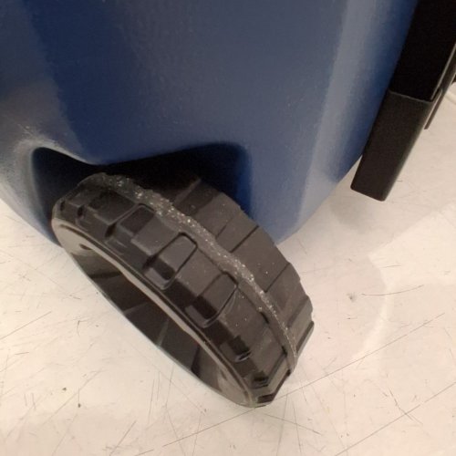 COLEMAN CHILLER COOLER WITH WHEELS - 60QT/57L - DARK BLUE/BLACK (MODEL: 2231508) image 3