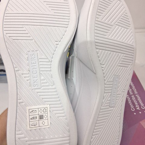 WOMEN'S SKECHERS CORDOVA SNEAKER SHOES - 6 - WHITE/BLACK (STYLE: 9886006) image 3
