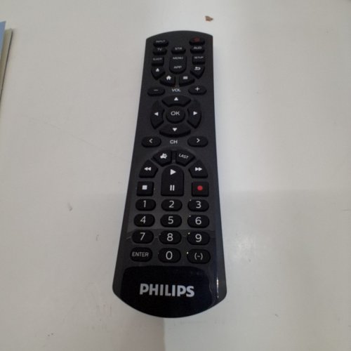PHILIPS 3 DEVICE UNIVERSAL TV REMOTE - BLACK (MODEL: SRP4322B/27) image 2