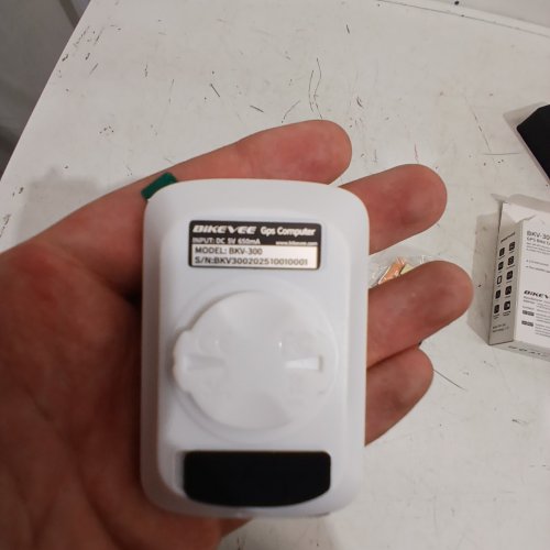 BIKEVEE WATERPROOF GPS BICYCLE COMPUTER ODOMETER - (MODEL: BKV-300) image 3