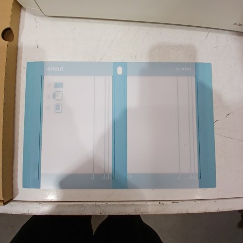 CRICUT EXPLORE 5 WITH ACCESSORIES - BEIGE (MODEL: EXPLORE 5) image 5