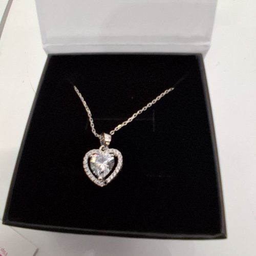 WOMENS CATE & CHLOE HEART PENDANT NECKLACE - 16-18" LENGTH -SILVER TONE (STYLE: CCGM10016NK) image 3